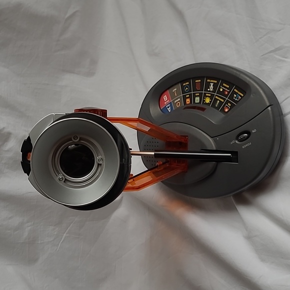 Interactive Planetary Projector - Picture 11 of 13